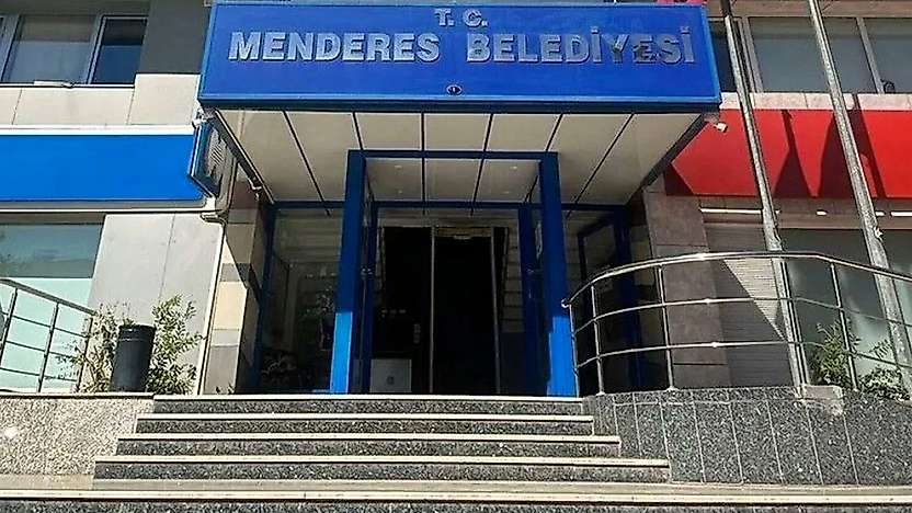 Menderes Belediyesi'ne rüşvet soruşturmasında ikinci dalga operasyonu