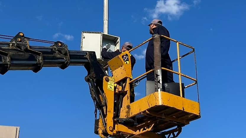 Menderes'te parklara güvenlik kamerası