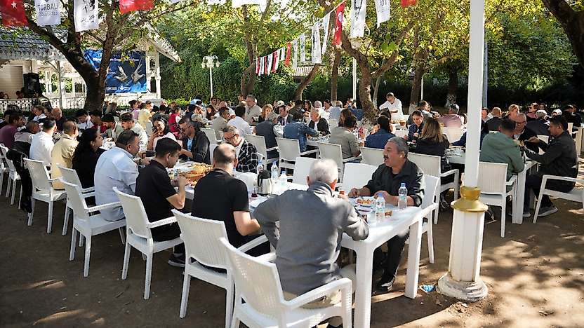 Torbalı'da İşitme Engelliler Haftası'nda anlamlı buluşma