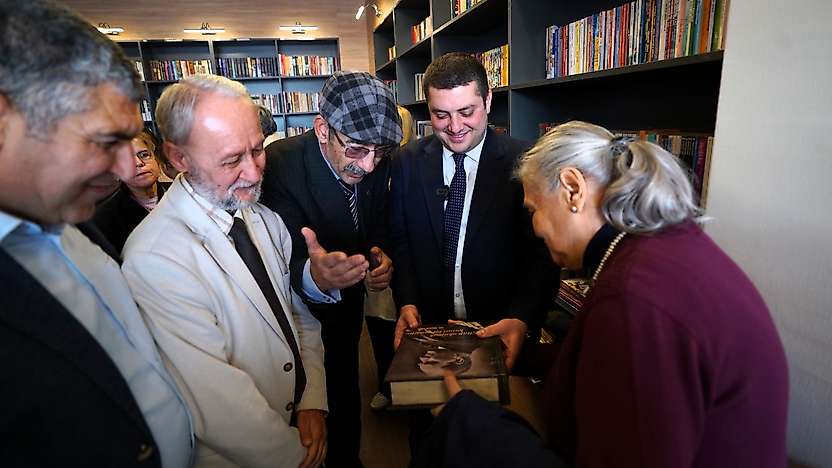 Torbalı'da öğrencilerin çalışma alanı ihtiyacına kitap kafelerden destek