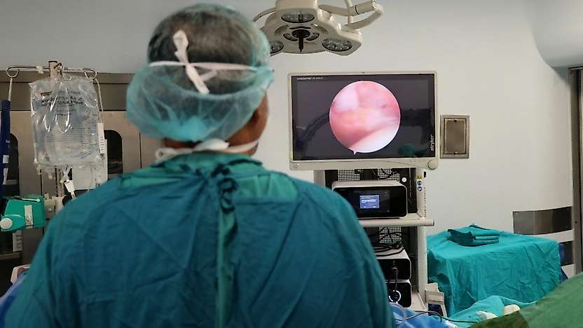 Torbalı Devlet Hastanesi'nde kapalı eklem cerrahisi dönemi
