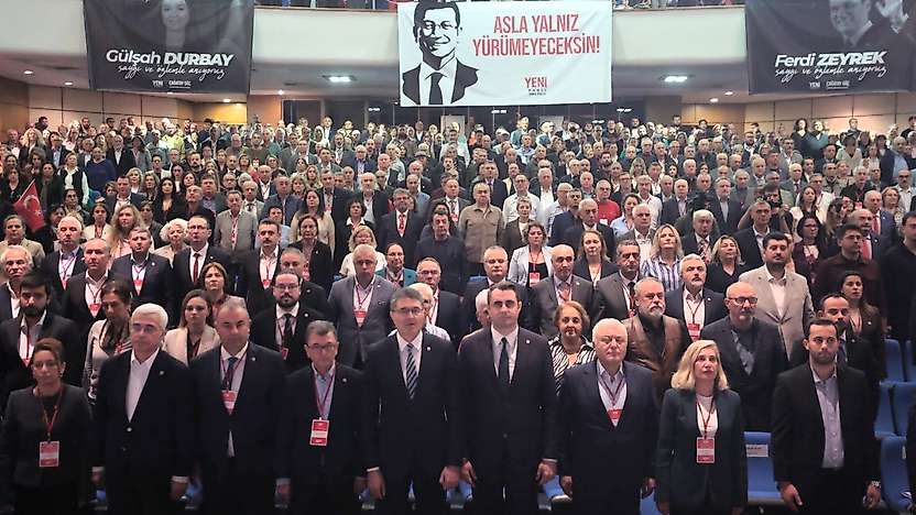 YENİ Parti İzmir İl Kongresi'nde Çağatay Güç tek aday olarak yarıştı