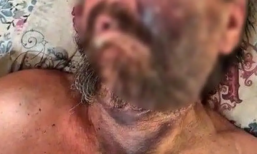 Abimin cenazesine neden gelmedin? dedi, feci şekilde dövdü