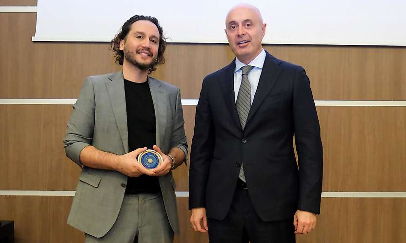 ESİAD ve Yaşar Üniversitesi geleceğin ulaşımını masaya yatırdı