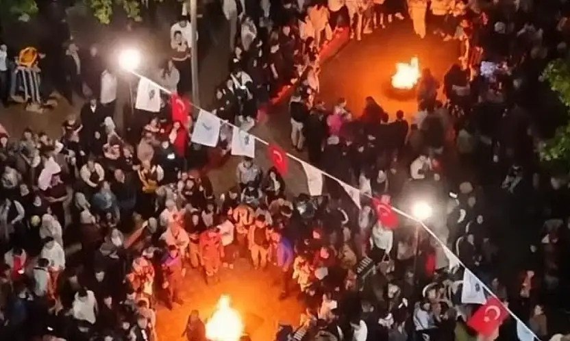 Hıdırellez Torbalı'da binlerce kişinin katıldığı şenlikle kutlandı