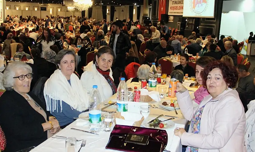 İzmir'de Erzincanlılar birlik ve dayanışma gecesinde buluştu