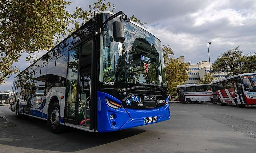 İzmir'in toplu ulaşım filosuna 111 yeni otobüs katılıyor