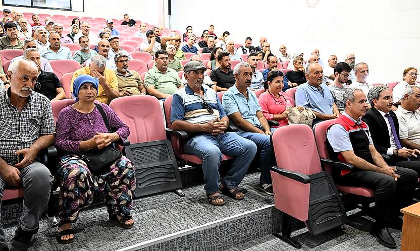 Selçuk'ta incirde aflatoksinle mücadele için üreticilere ekipman desteği